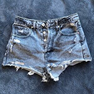 Wild Fable faded black/white high waisted denim shorts Size 2